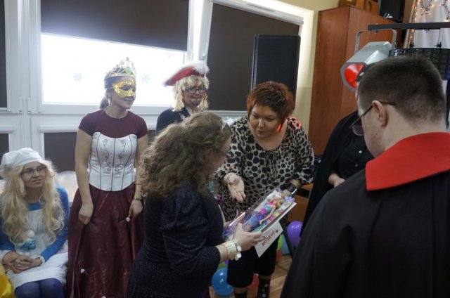 Bal karnawałowy