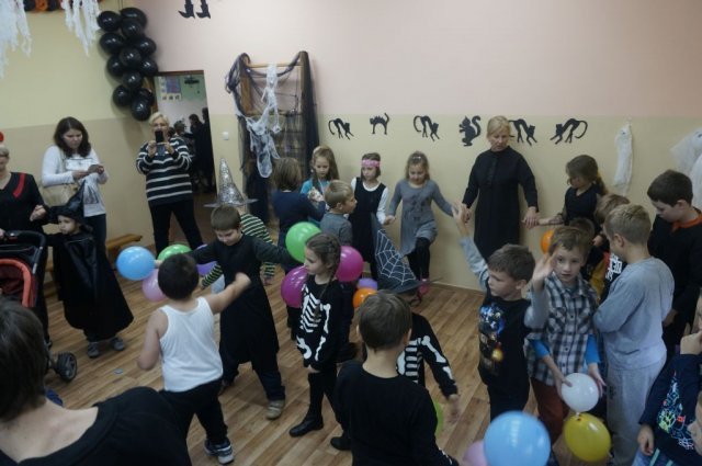 Bal u Czarnoksiężniczek