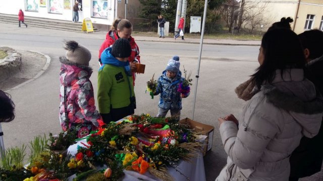 KIERMASZ ozdób i palm wielkanocnych DLA LENKI