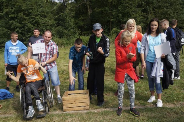 XIV RAJD INTEGRACYJNY " NIE IZOLUJ MNIE" W NOWIELINIE