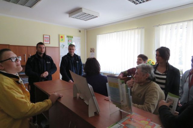 Wizyta na Posterunku Policji w Przybiernowie 