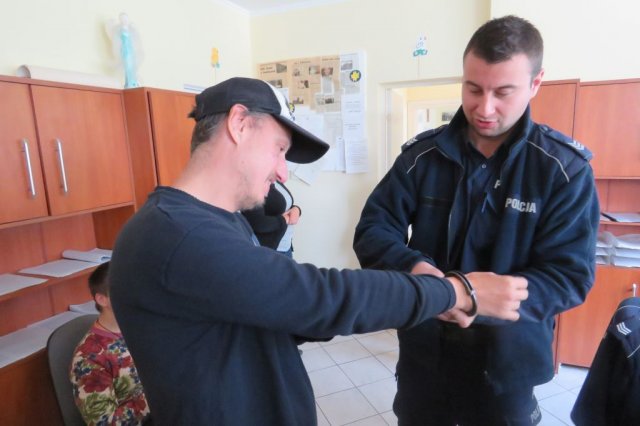 Wizyta na Posterunku Policji w Przybiernowie 