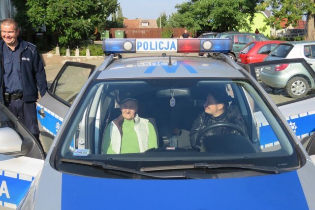 Wizyta na Posterunku Policji w Przybiernowie 