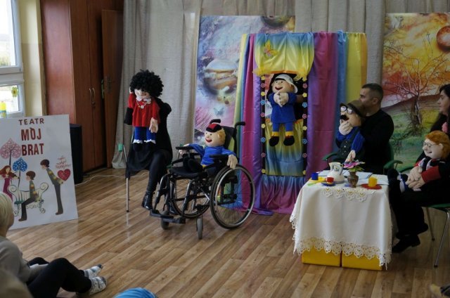 „Mój brat” - spektakl w Ośrodku Rehabilitacyjno – Edukacyjno – Wychowawczym w Przybiernowie 